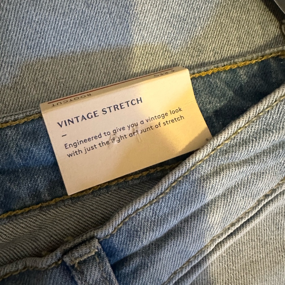 Universal Thread Jeans Size 4 - image 4